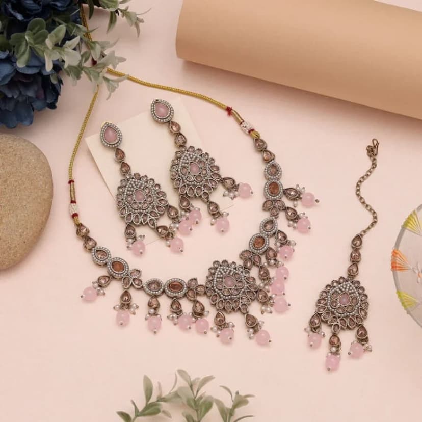 Elegant Mehandi Gold Plated Pink Necklace Set with Maang Tikka